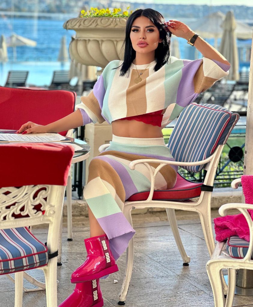 Ebru Polat hot bikini