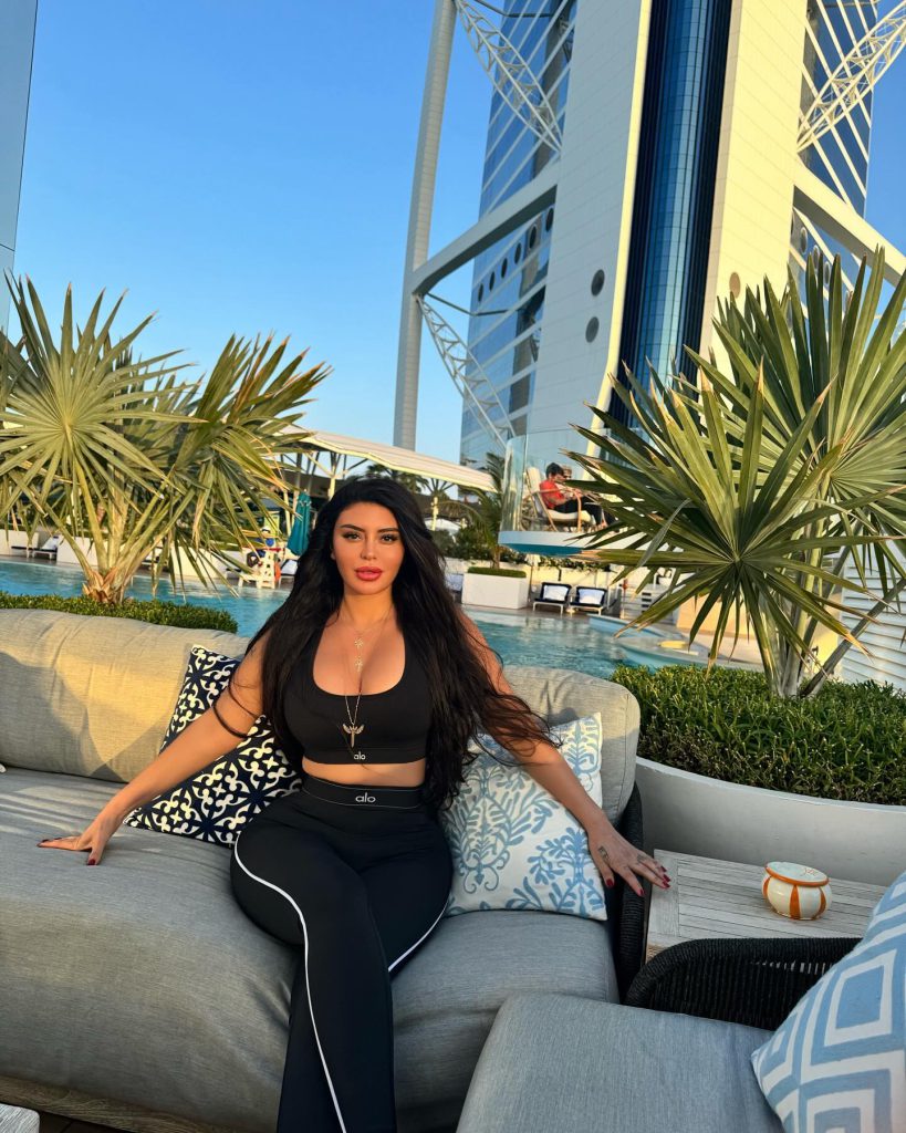 Ebru Polat looks ass