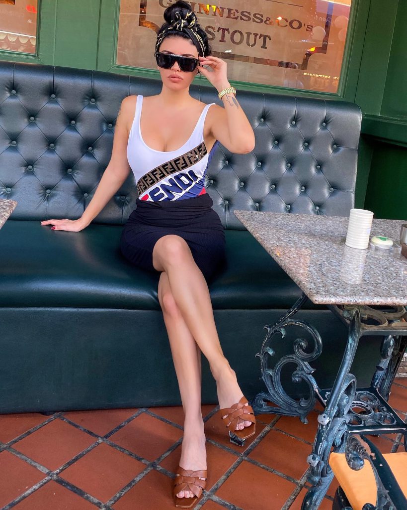 Ebru Polat looks hot pics