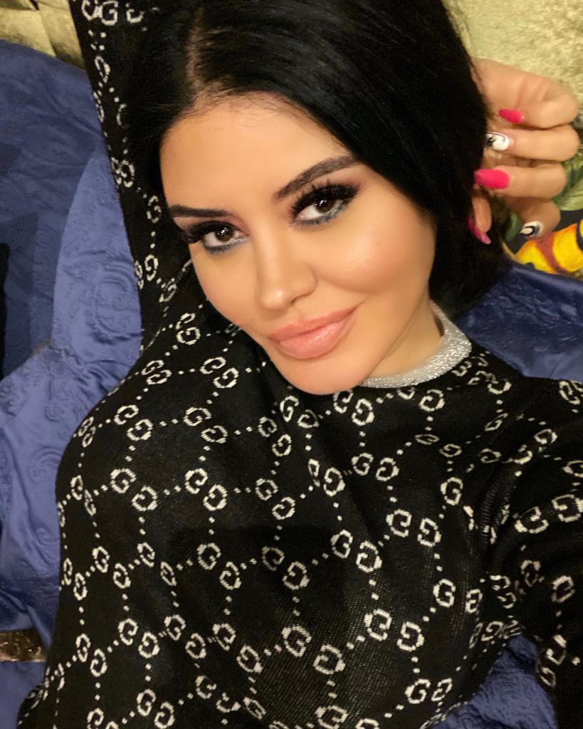 Ebru Polat poses hot bikini