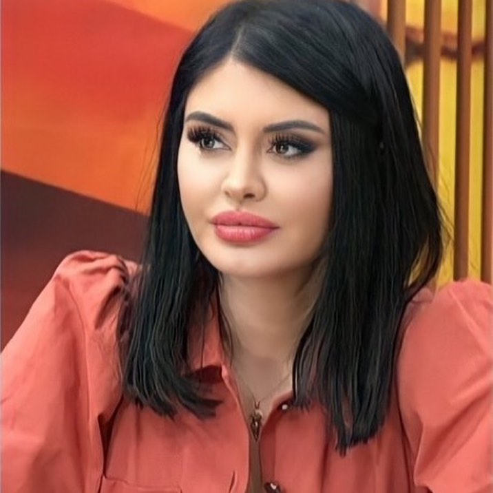 Ebru Polat poses pussy