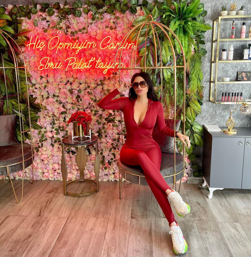 Ebru Polat poses sex