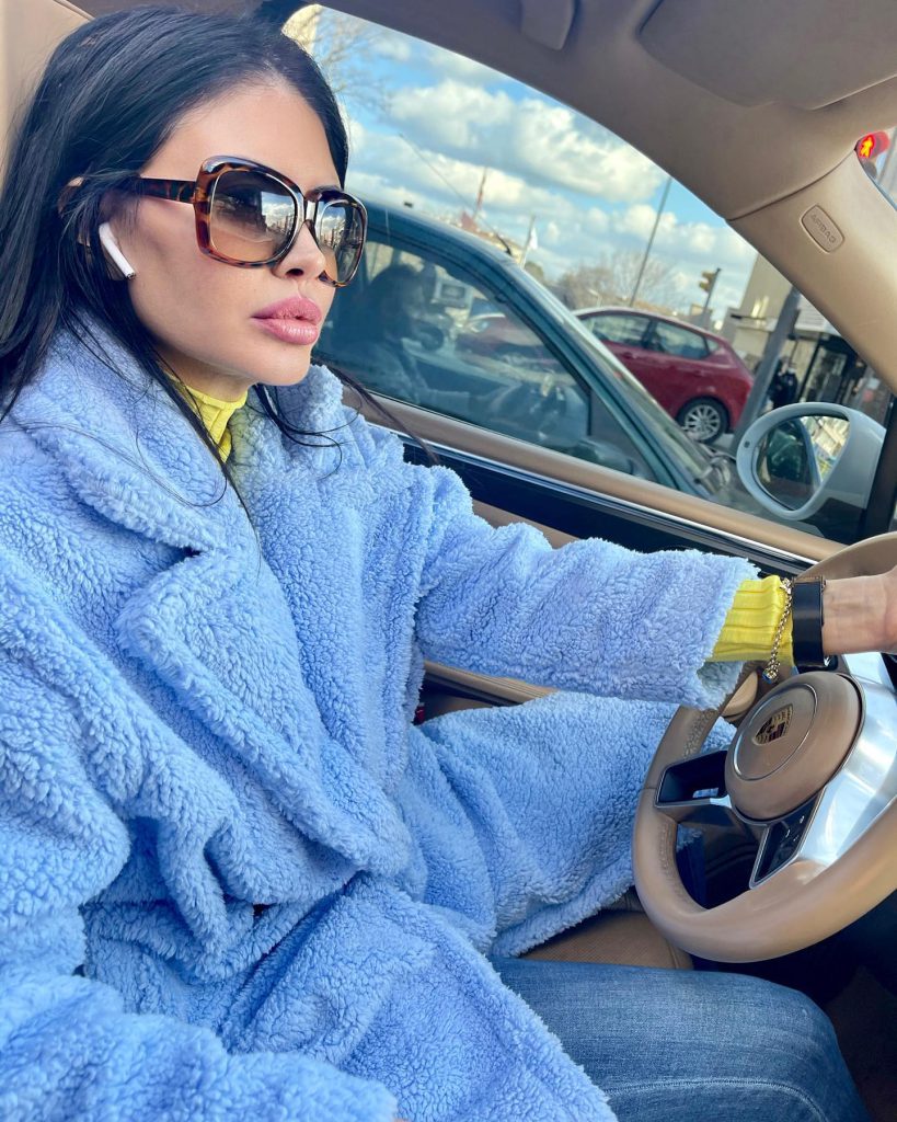 Ebru Polat smiles hot bikini