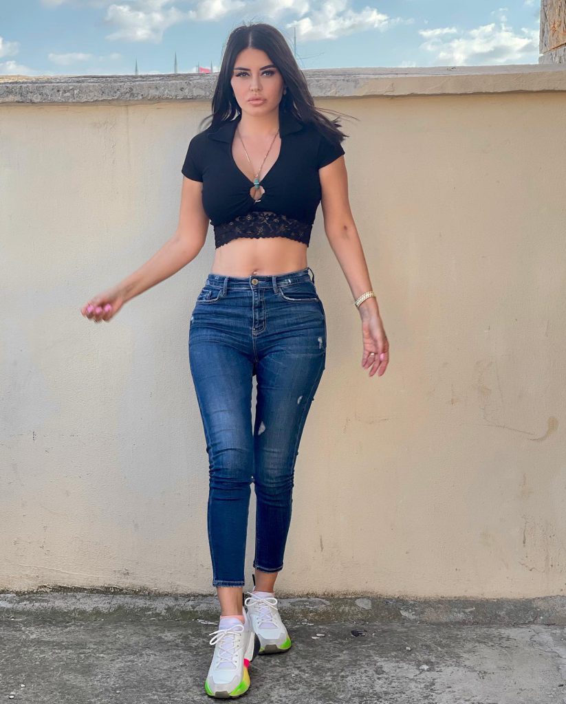 Ebru Polat smiles sex