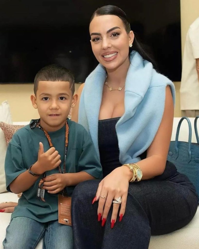 Georgina Rodríguez hot pics