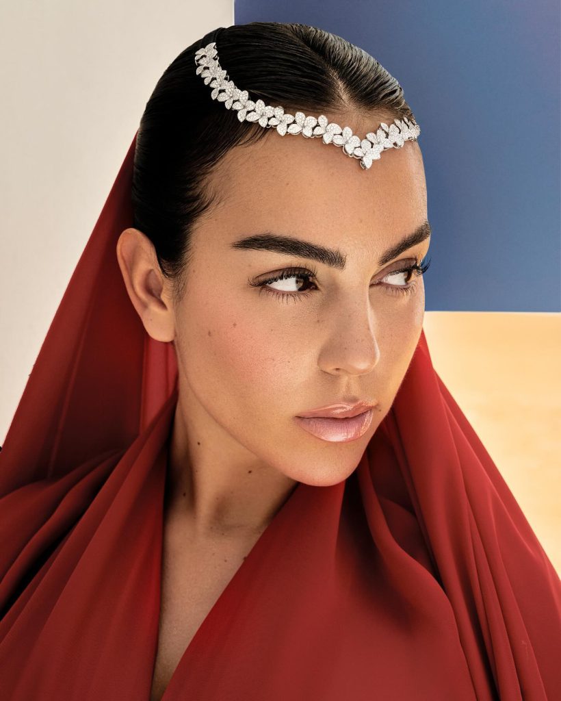 Georgina Rodríguez looks nude