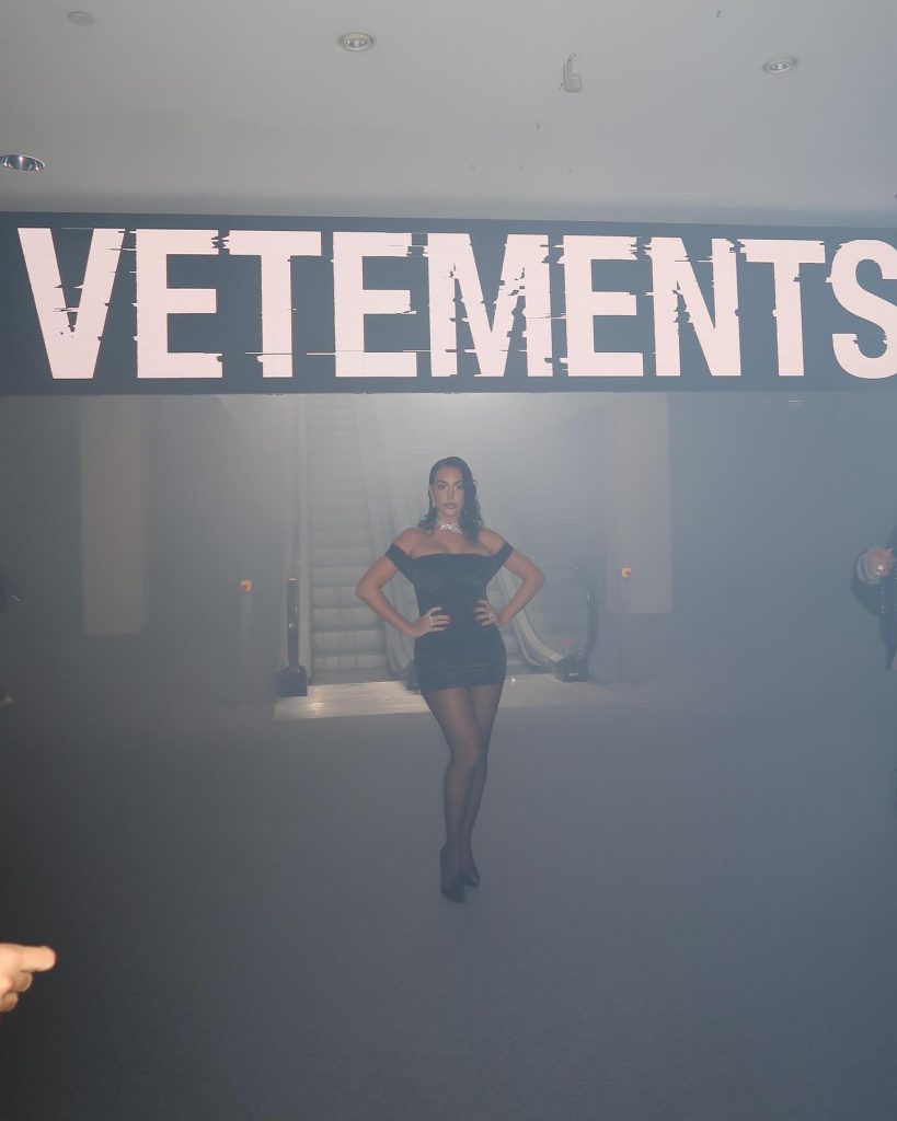 Georgina Rodríguez modeling boobs