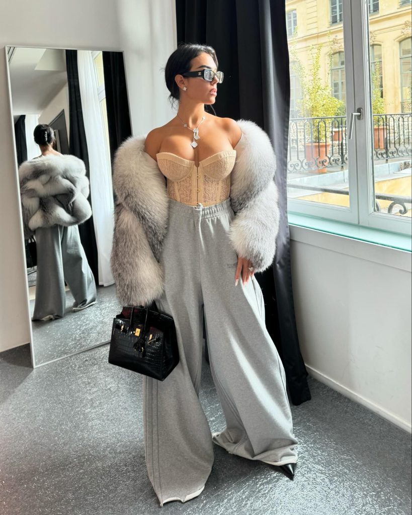 Georgina Rodríguez poses sex scenes