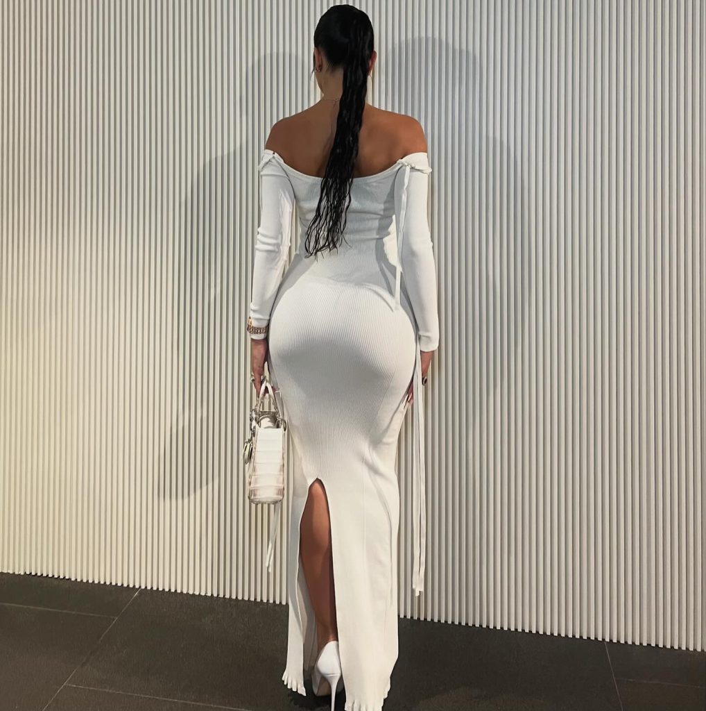 Georgina Rodríguez smiles hot