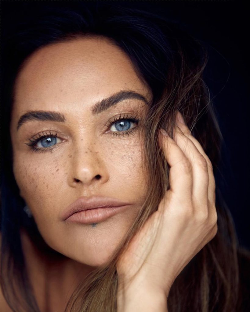 Hülya Avşar looks xxx sex