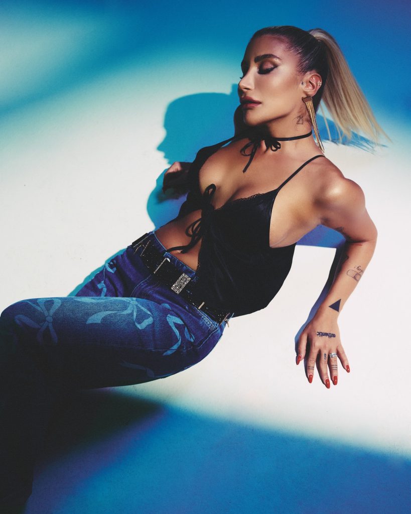 Irem Derici beautiful nude