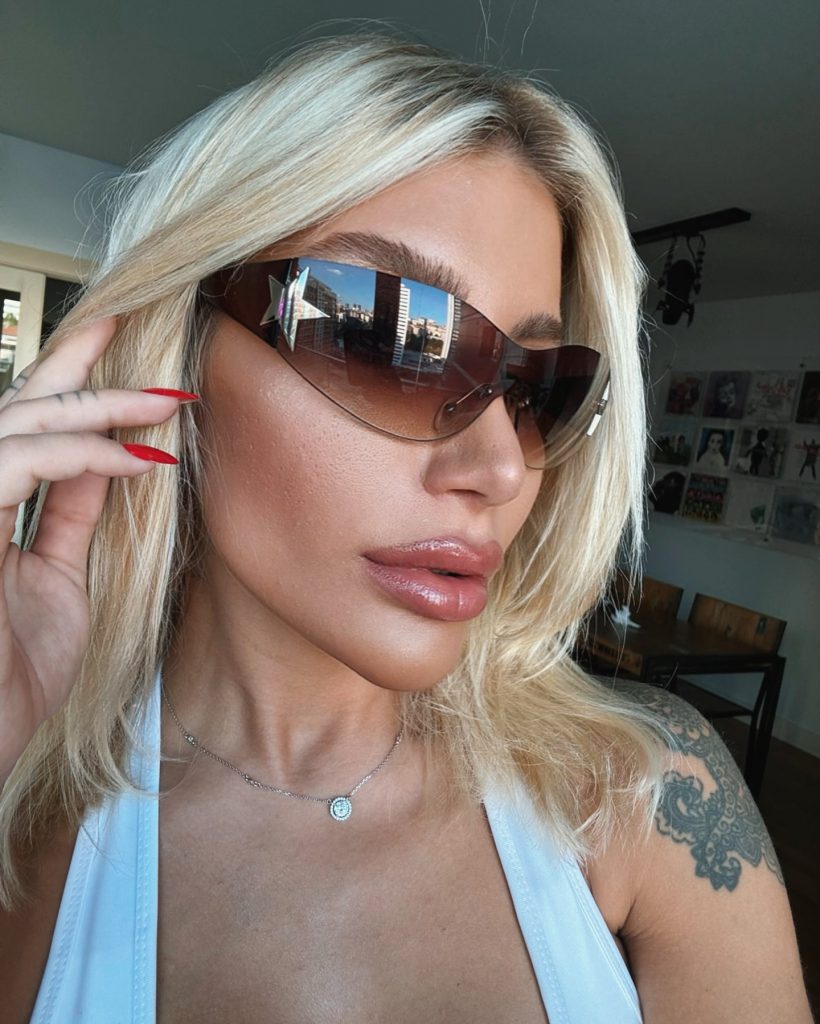 Irem Derici beautiful sex