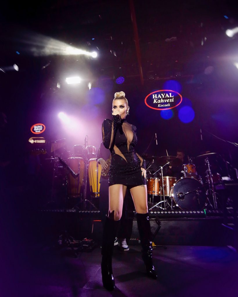 Irem Derici modeling hot photos