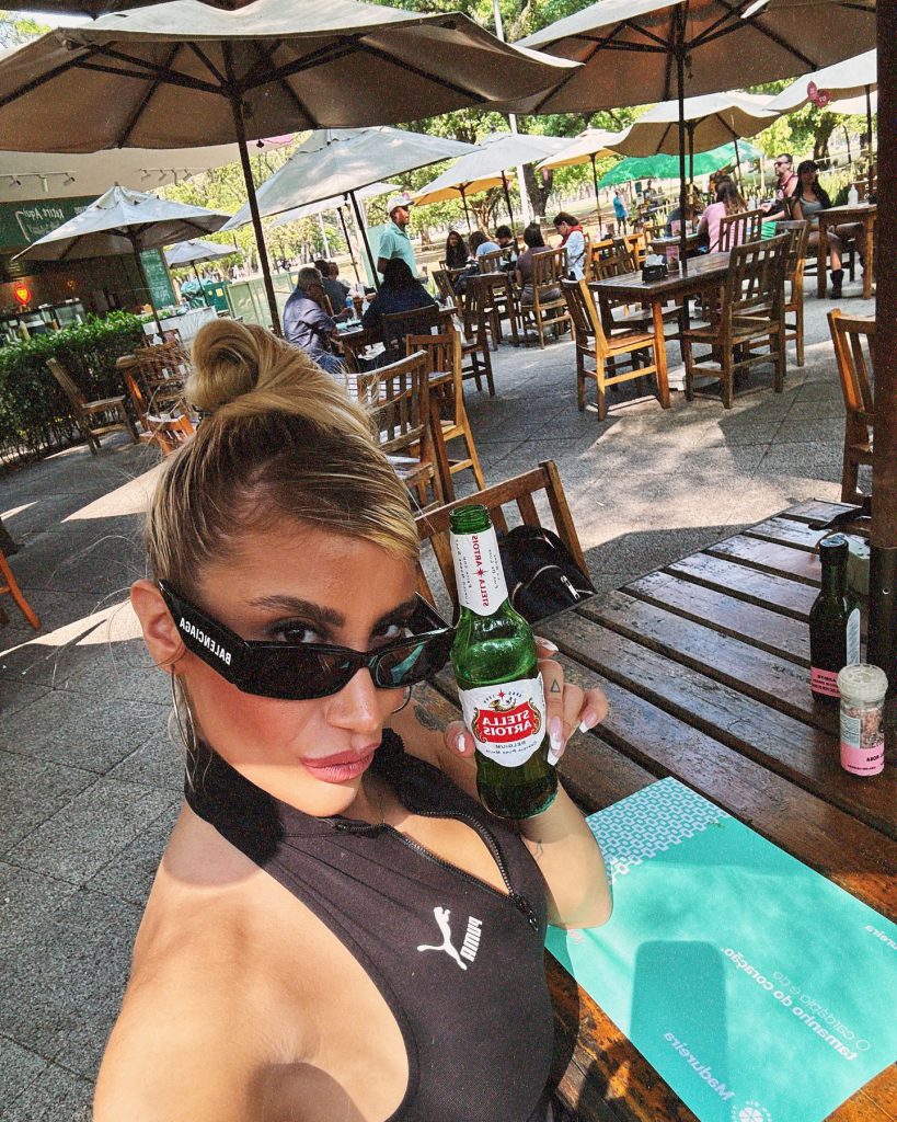 Irem Derici modeling sex