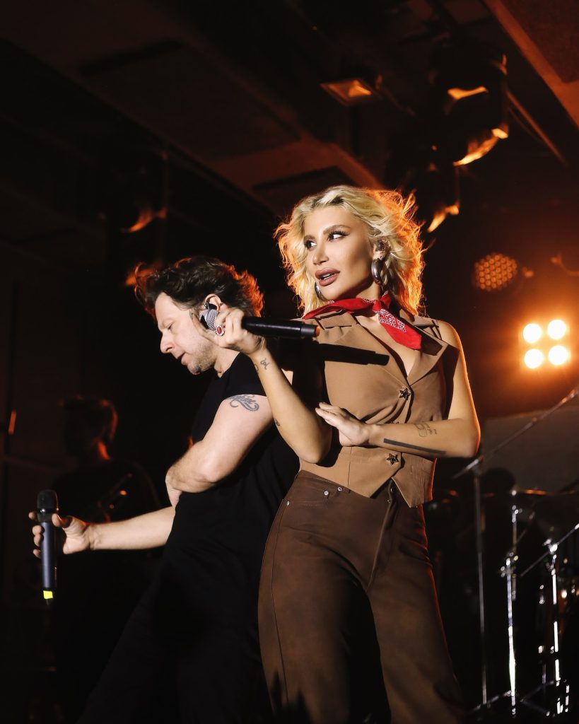 Irem Derici slut bikini