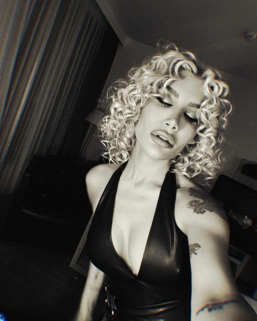 Irem Derici slut sexy