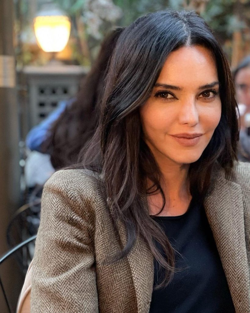 Nurgül Yeşilçay beautiful ass