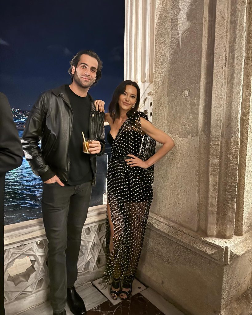 Nurgül Yeşilçay depicts fire sexy