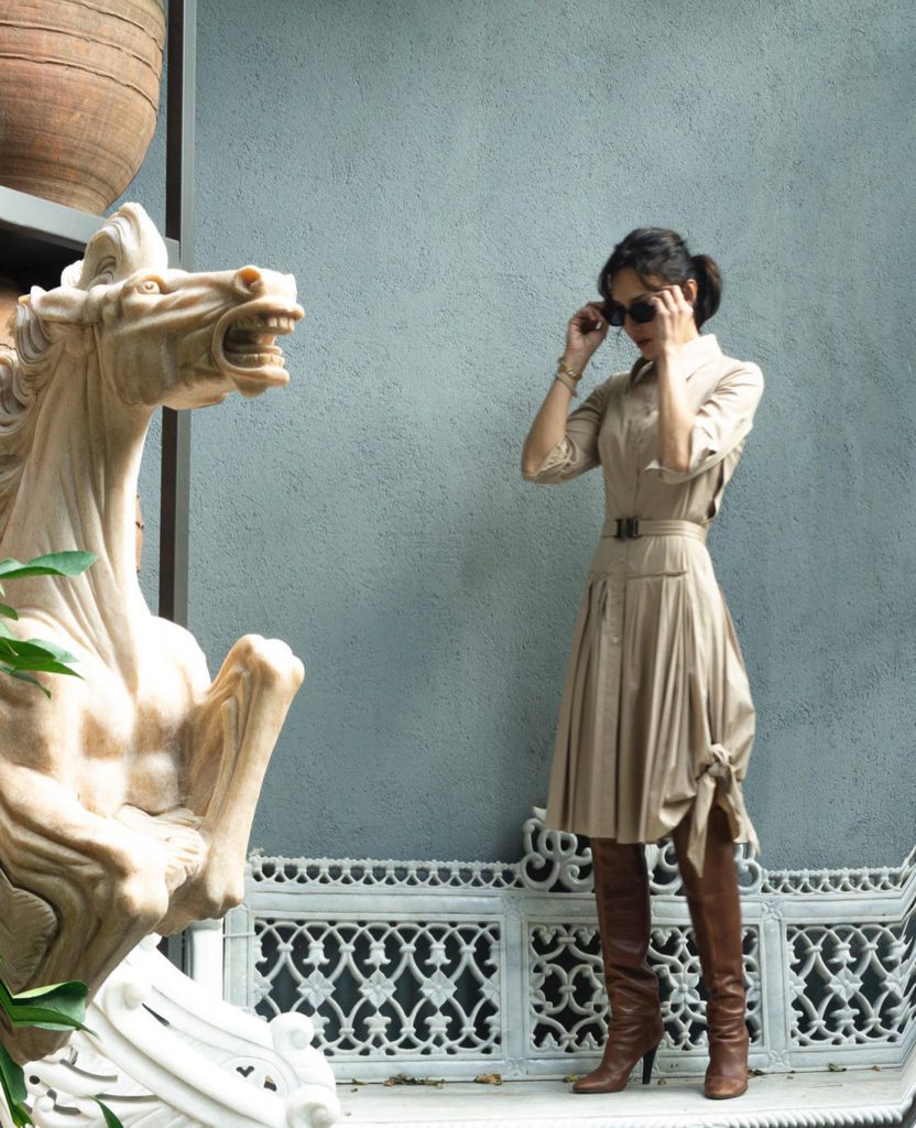 Nurgül Yeşilçay modeling ass