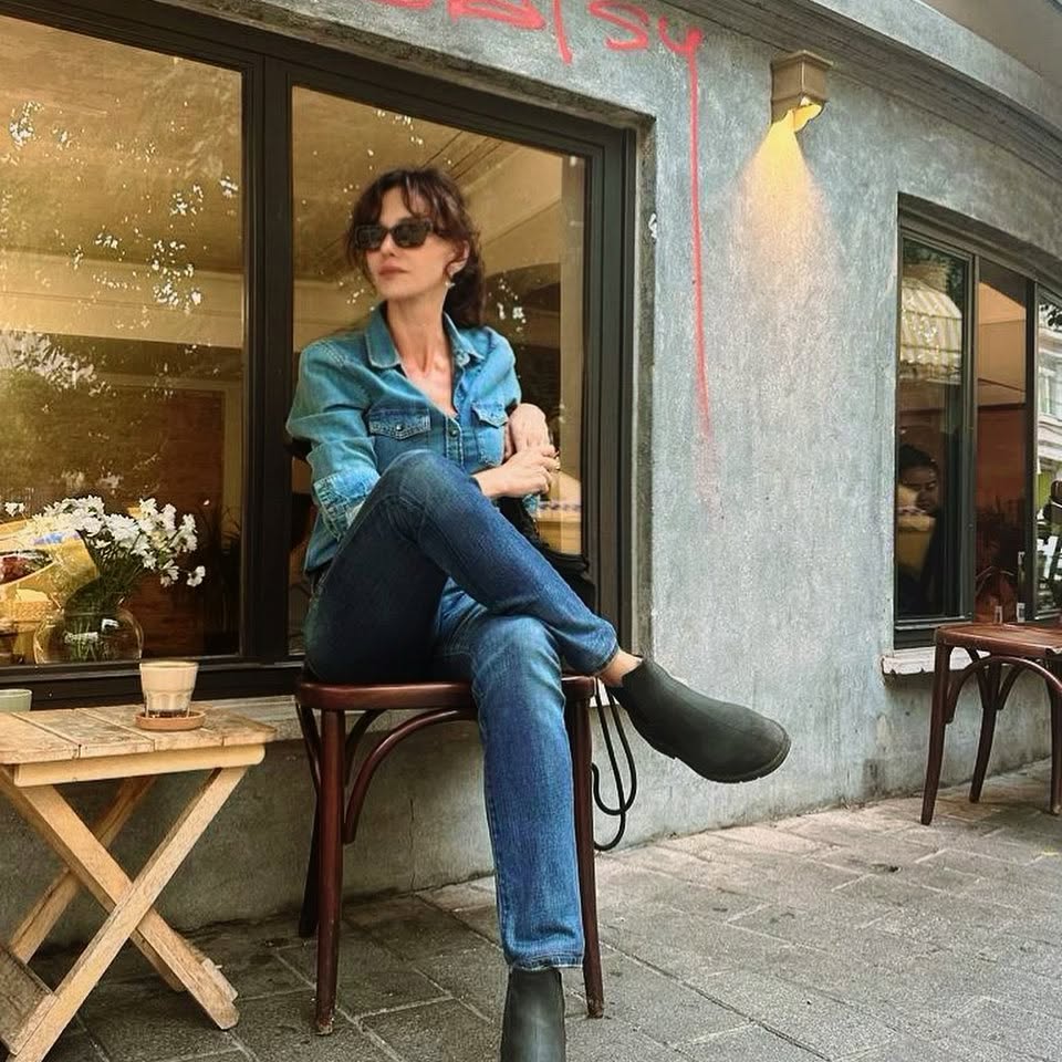 Nurgül Yeşilçay modeling sexy