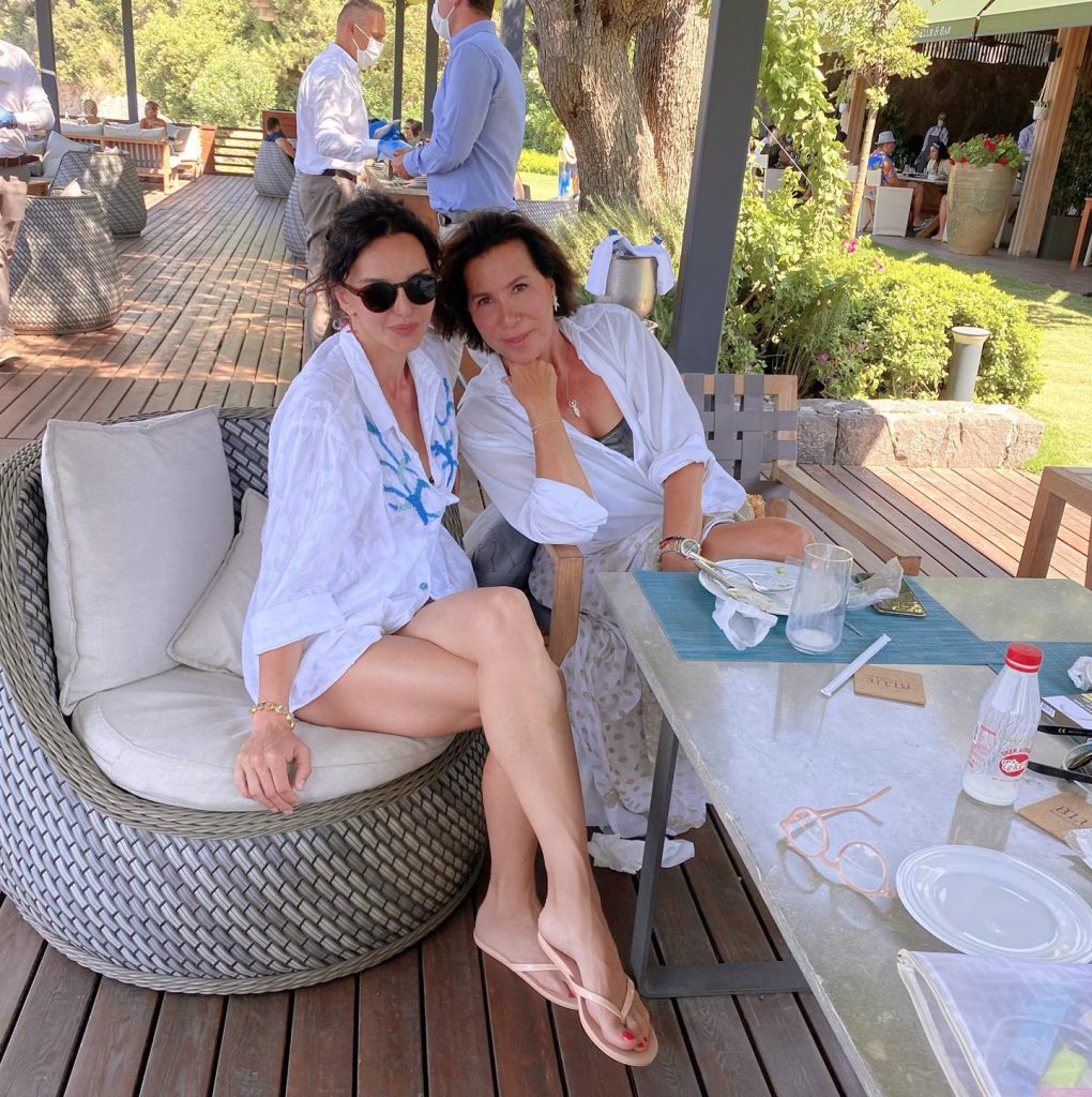 Nurgül Yeşilçay poses naked