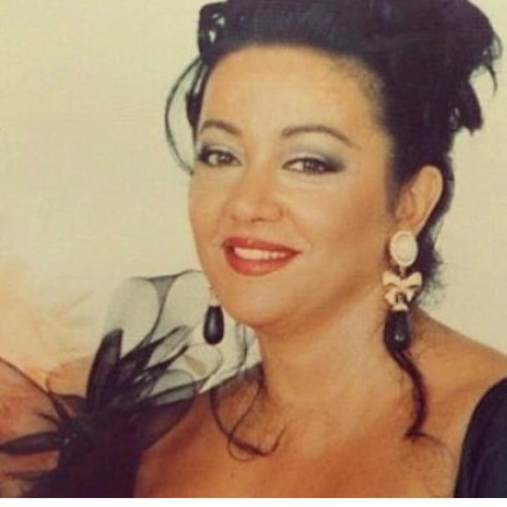 Oya Aydoğan ardent ass