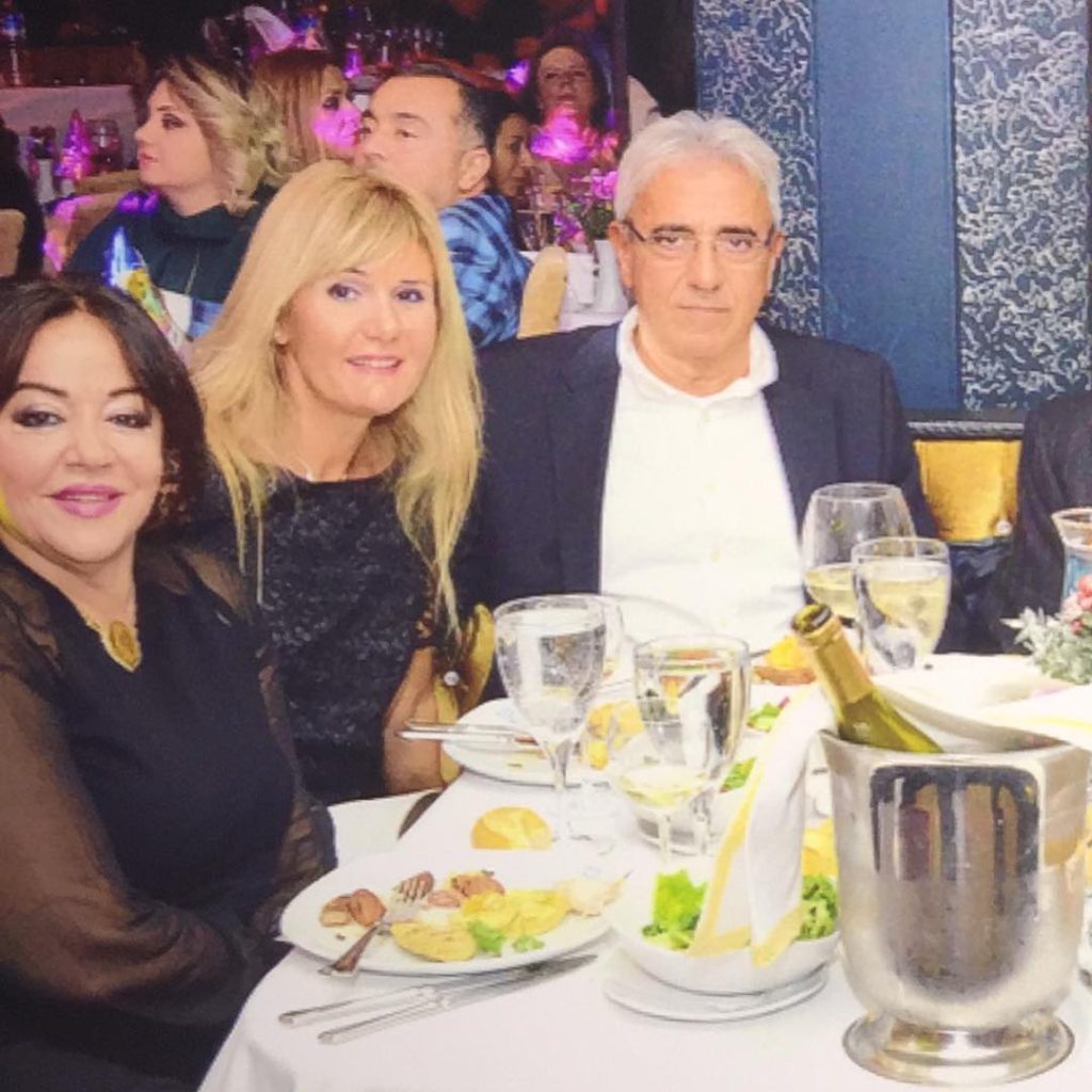 Oya Aydoğan looks bikini