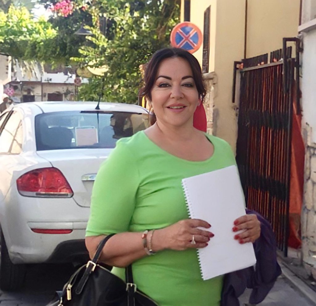 Oya Aydoğan modeling bikini