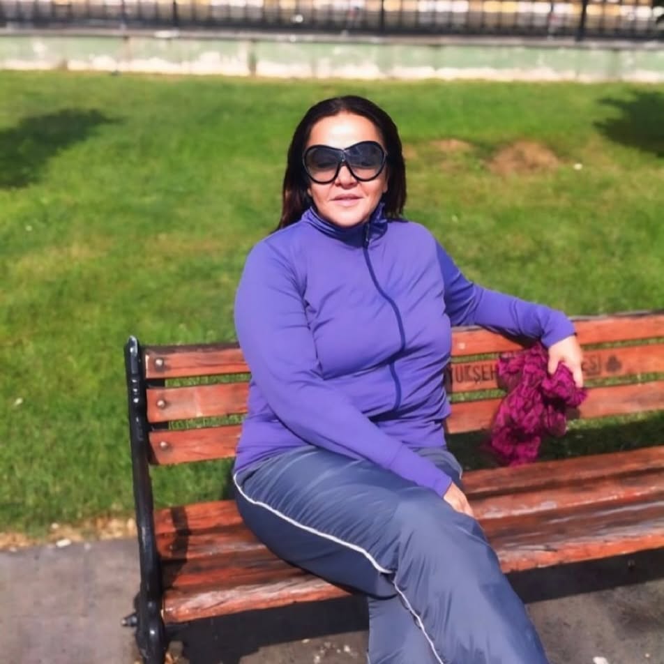 Oya Aydoğan modeling hot xxx