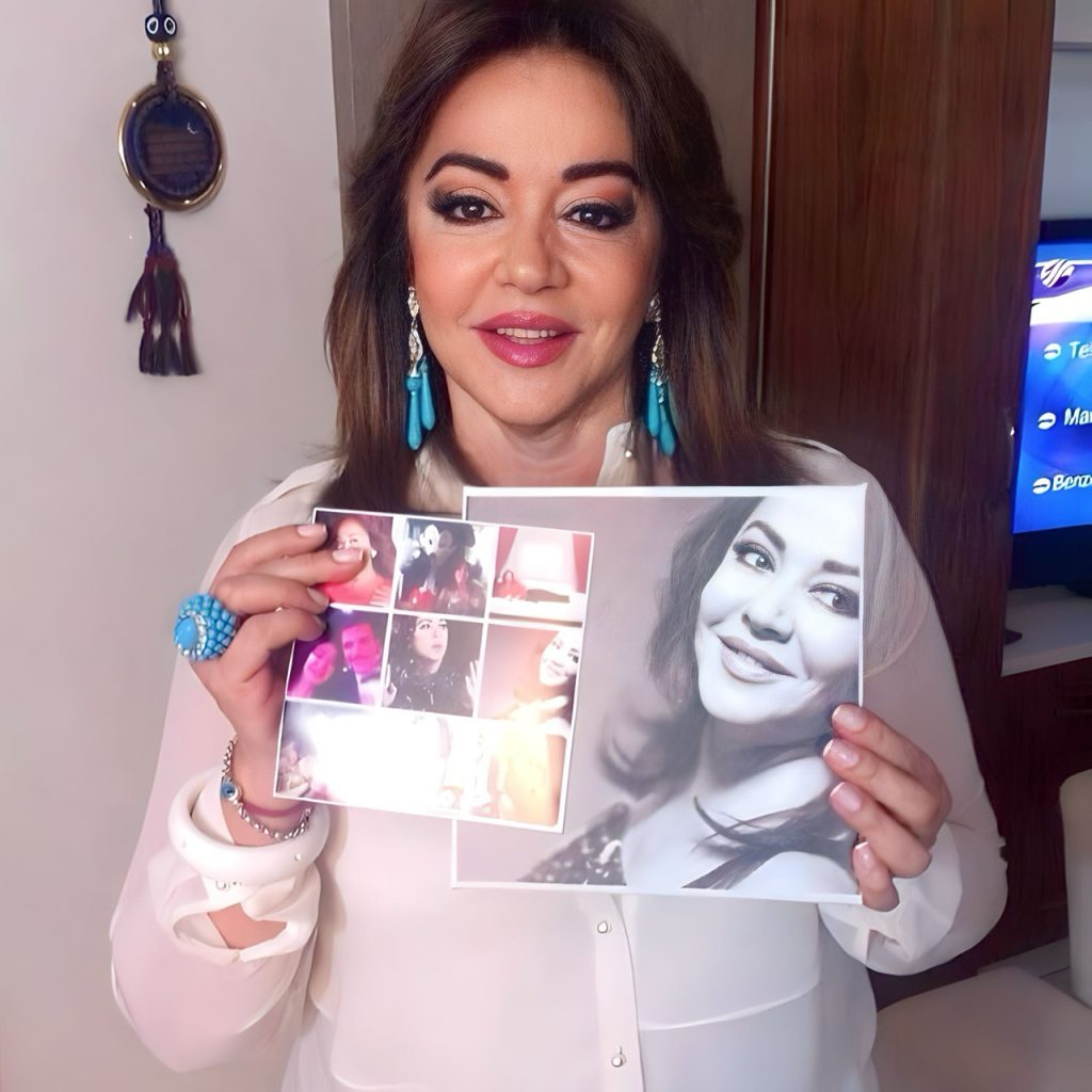 Oya Aydoğan modeling nude