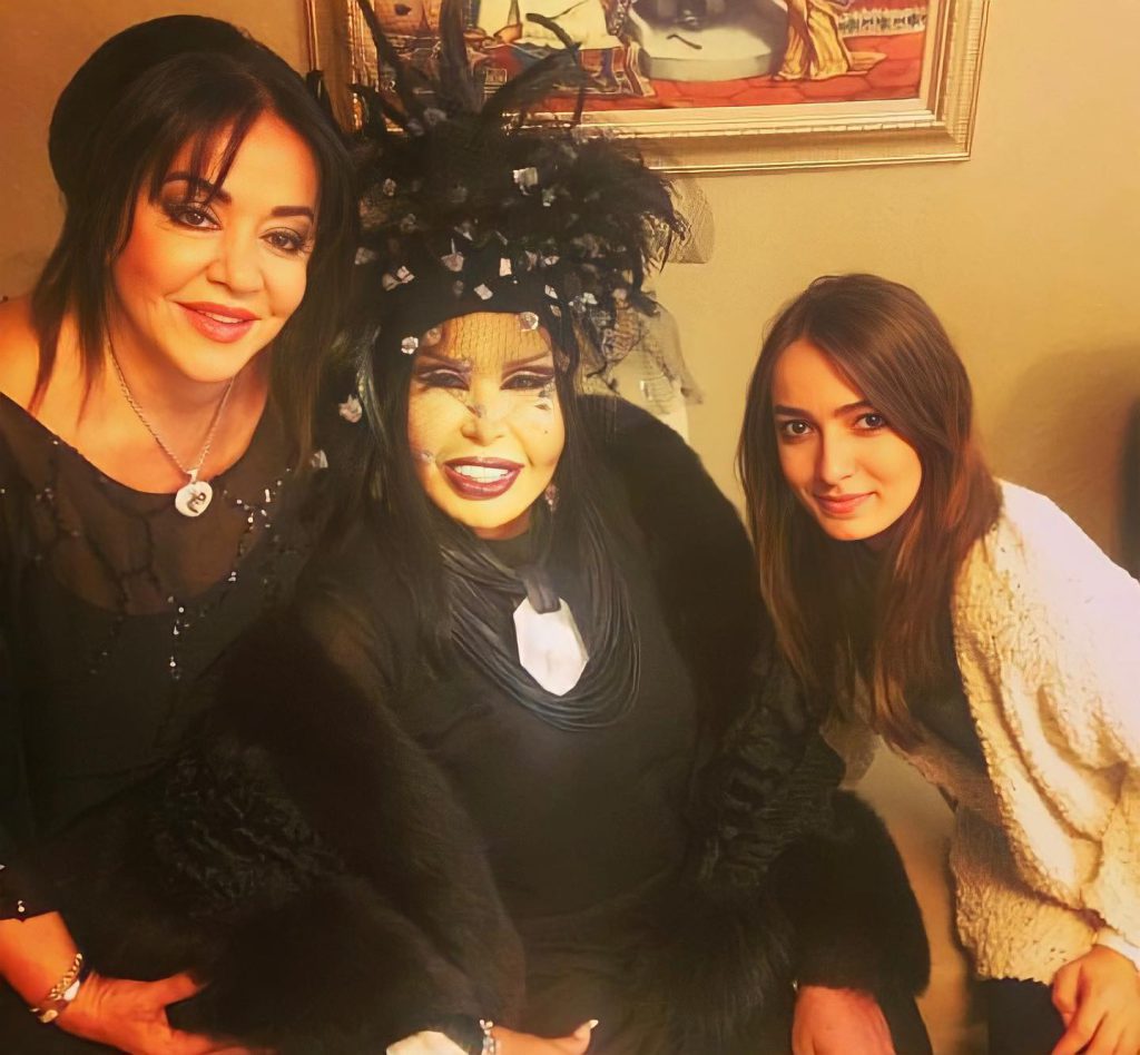 Oya Aydoğan modeling sex