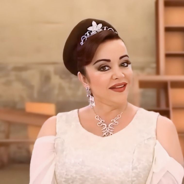 Oya Aydoğan modeling sex scenes