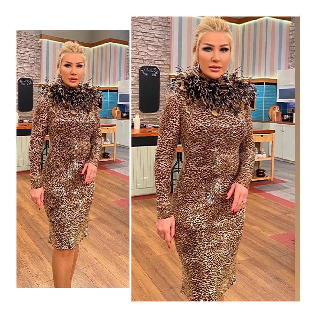 Seda Sayan looks nude pics