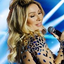 Seda Sayan modeling bikini