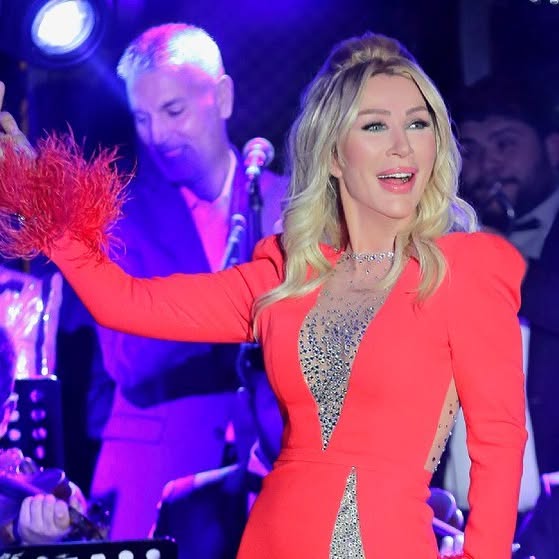 Seda Sayan modeling fuck