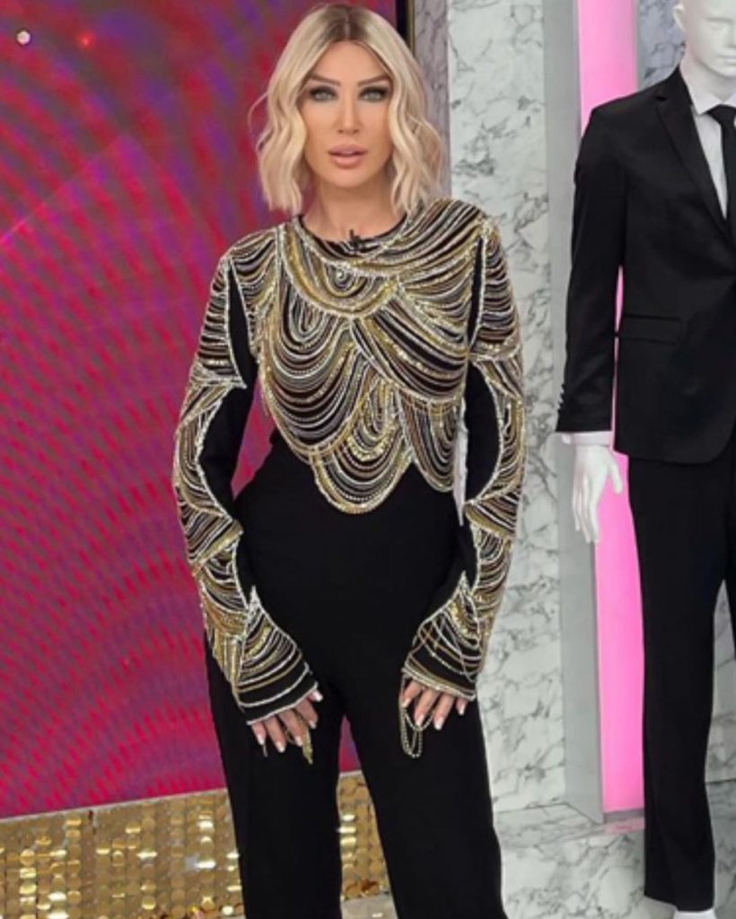 Seda Sayan modeling hot pics