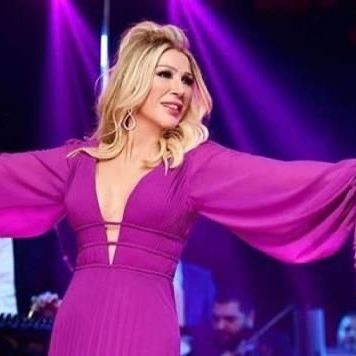 Seda Sayan modeling hot