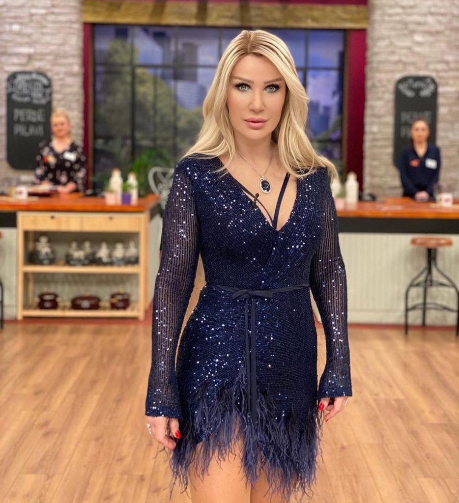 Seda Sayan nude pics