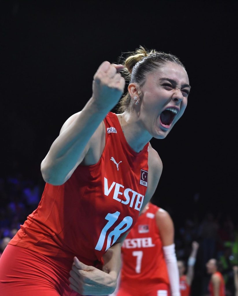 Zehra Güneş beautiful sexy