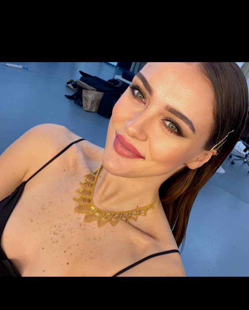 Zehra Güneş looks sex