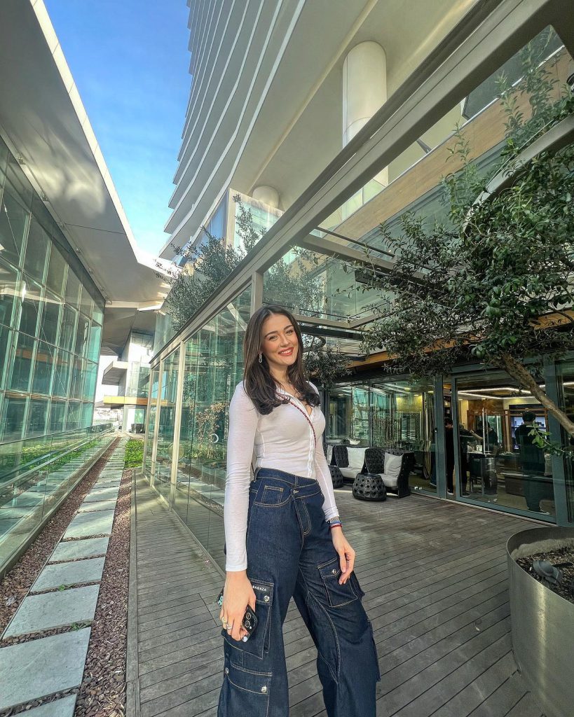 Zehra Güneş modeling nude