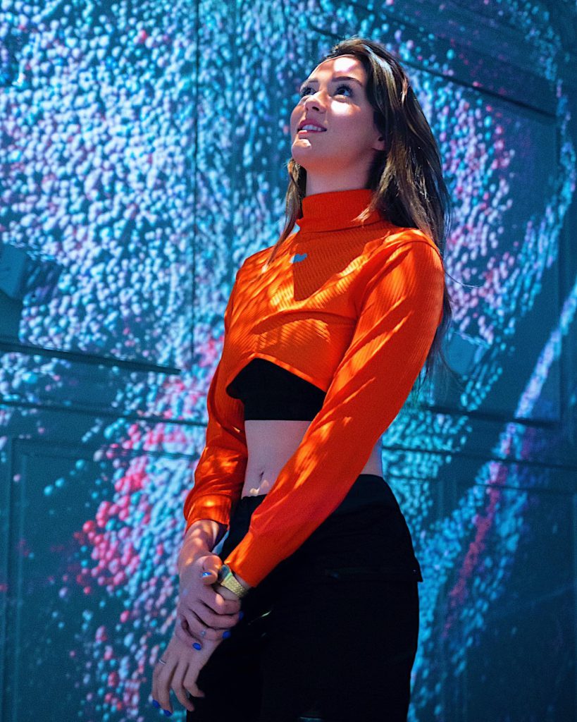 Zehra Güneş poses sex