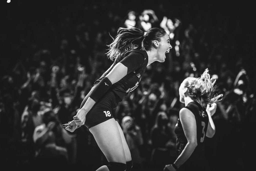 Zehra Güneş poses sexy