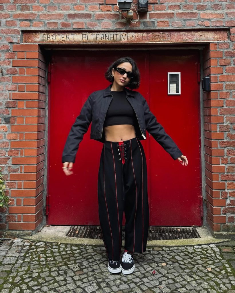 Zeynep Bastık ardent sexy