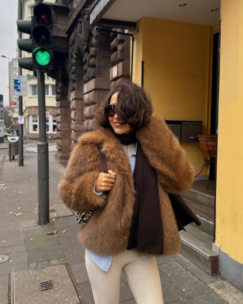 Zeynep Bastık depicts fire hot photos