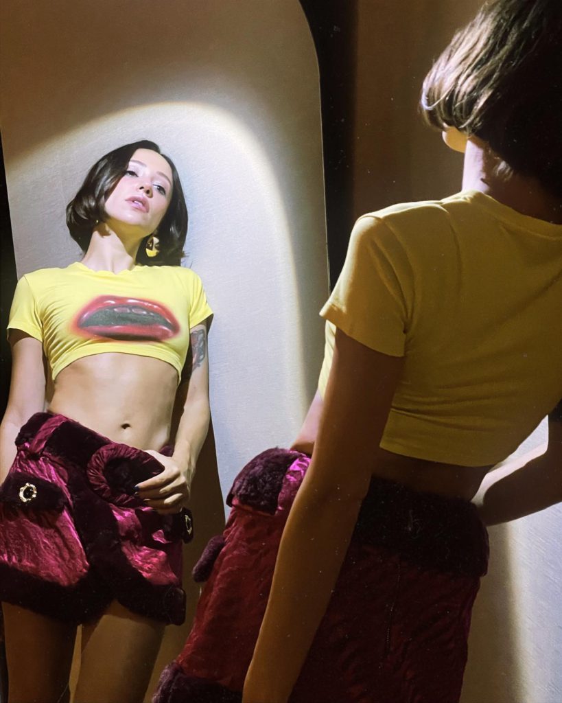 Zeynep Bastık hot pics