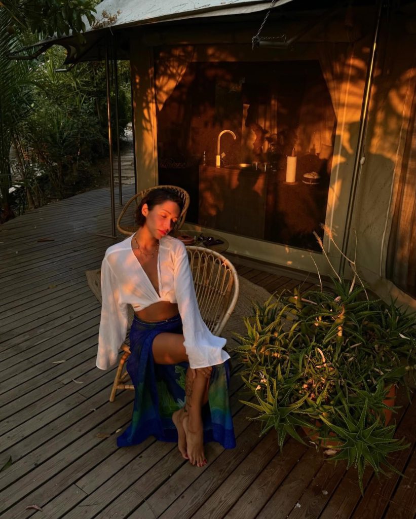 Zeynep Bastık looks sex scenes