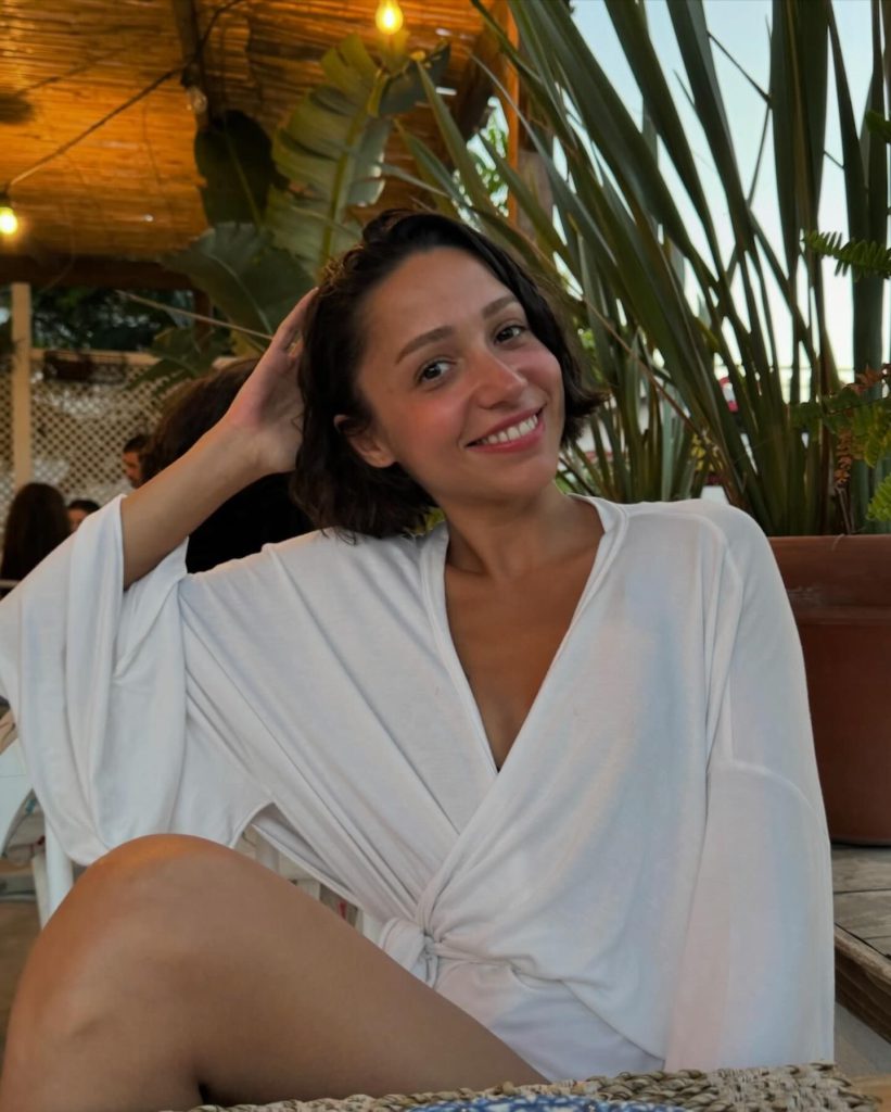 Zeynep Bastık smiles boobs