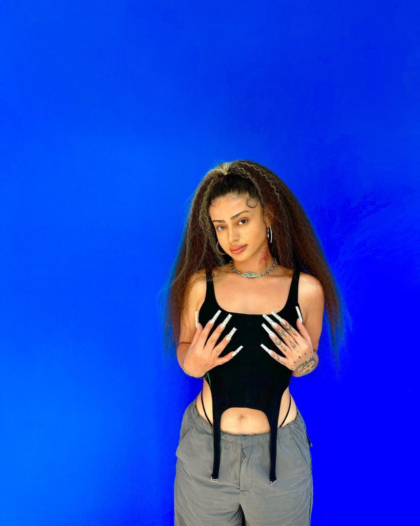 Alizade modeling porn