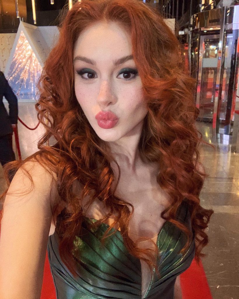 Asena Keskinci looks porn